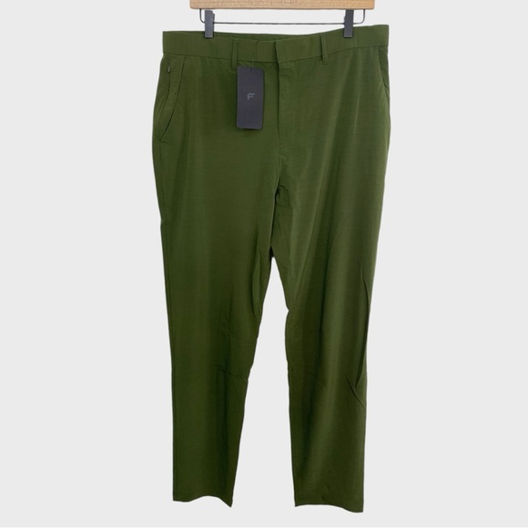 Fabletics Green The Only Pant NWT Size Large - Picture 1 of 9